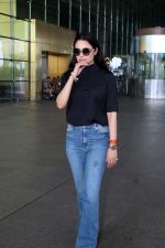 Yuvika Chaudhary Spotted At Airport Departure on 30th Sept 2023 (6)_6519294409a3d.JPG