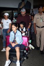 Harbhajan Singh, Geeta Basra, Hinaya Singh, Jovan Veer Singh Plaha Spotted At Airport Arrival on 2nd Oct 2023 (17)_651aa68a80cf8.JPG