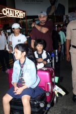 Harbhajan Singh, Geeta Basra, Hinaya Singh, Jovan Veer Singh Plaha Spotted At Airport Arrival on 2nd Oct 2023 (20)_651aa693bd1de.JPG