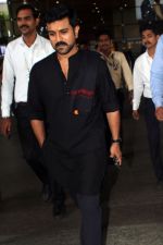 Ram Charan Spotted At Airport Arrival on 3rd Oct 2023 (23)_651c19fde1261.jpg