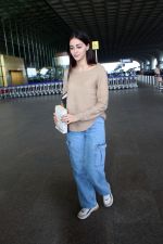 Ananya Panday Spotted At Airport Departure on 4th Oct 2023 (14)_651e95ab5a4ce.JPG