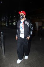 Ranveer Singh Spotted At Airport Arrival on 6th Oct 2023 (10)_65264bec088e7.JPG