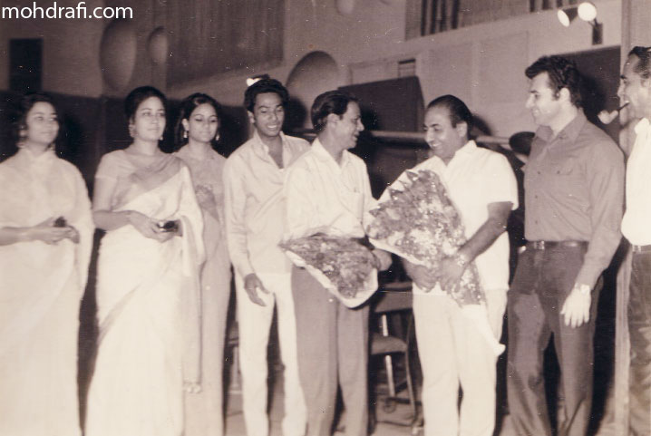 Mohd Rafi being greeted