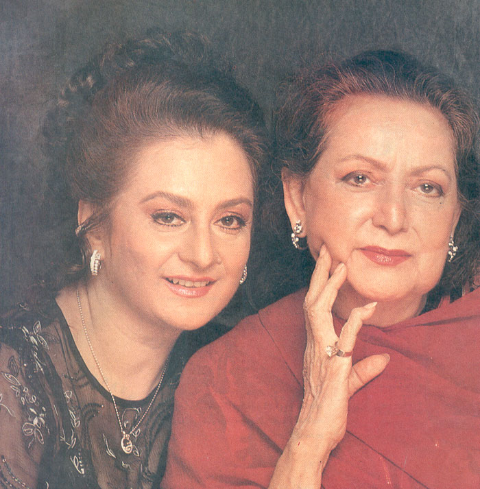 Saira with Naseem Bano