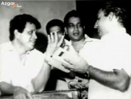 Mohd Rafi during song recording with Jaikishan and others