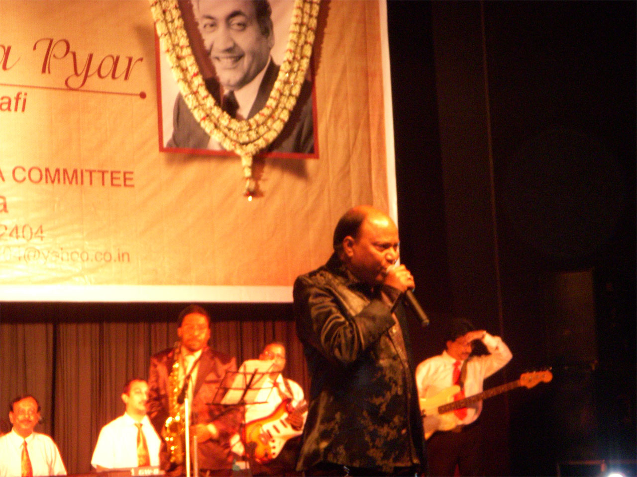 Tribute to Mohd Rafi by Mohd Aziz