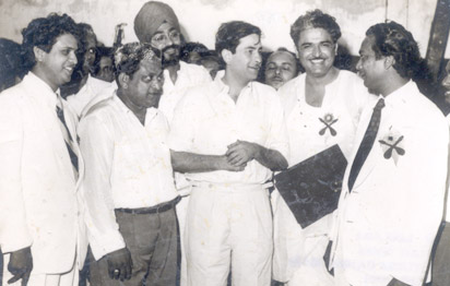 With Kalyanji-Anandji (1st and 2nd left) and Raj Kapoor (centre)