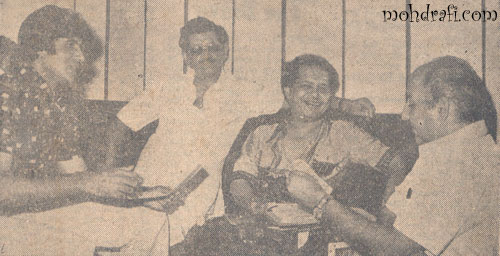Rafi with Amitabh, Lakshmikant and Anand Bakshi