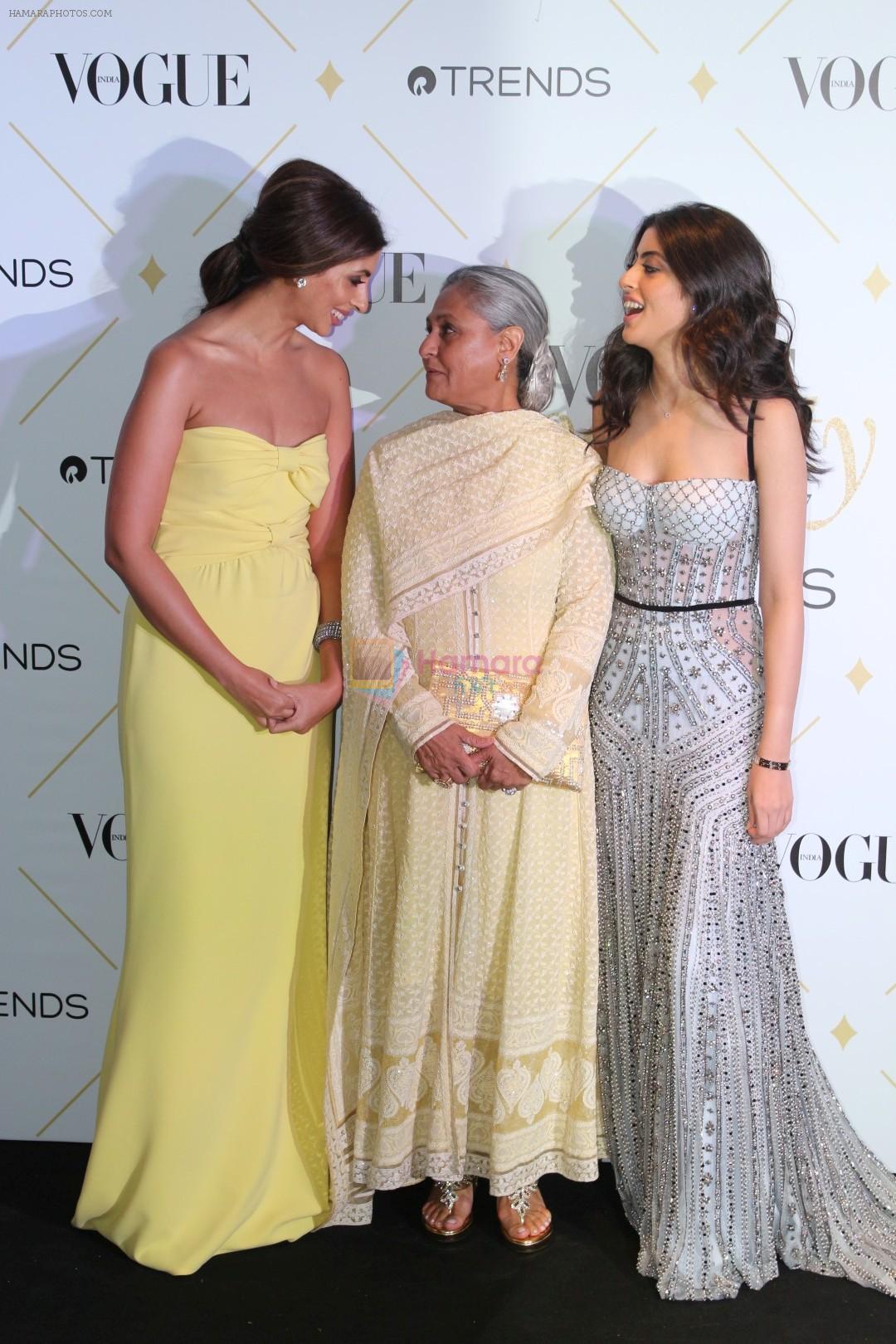 Shweta Nanda, Jaya Bachchan,  Navya Naveli Nanda at The Red Carpet Of Vogue Beauty Awards 2017 on 2nd Aug 2017
