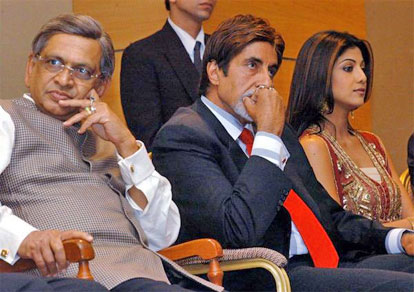 Amitabh Bachchan with Shilpa Shetty