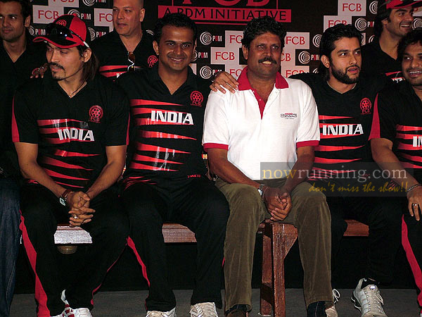 Kapil Dev & Sunil Shetty launch FCB film cricket board