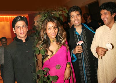 Shah Rukh Khan with wife Gauri and directors Karan Johar and Farhan Akhtar