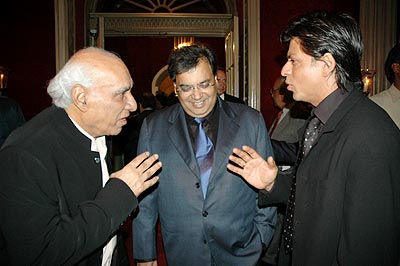 Shahrukh Khan with Subhash Ghai & Yash Chopra