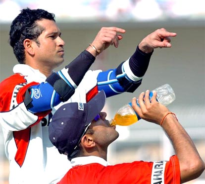 Sachin Tendulkar and Rahul Dravid during the net practice in Nagpur