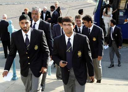 Sourav Ganguly and Harbajhan Singh