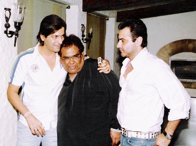 Chunky Pandey, Satish Kaushik & Sanjay Kapoor in Birthday bash of Satish Kaushik