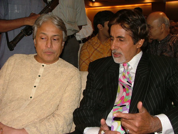 Amjad Ali Khan with Amitabh Bachchan