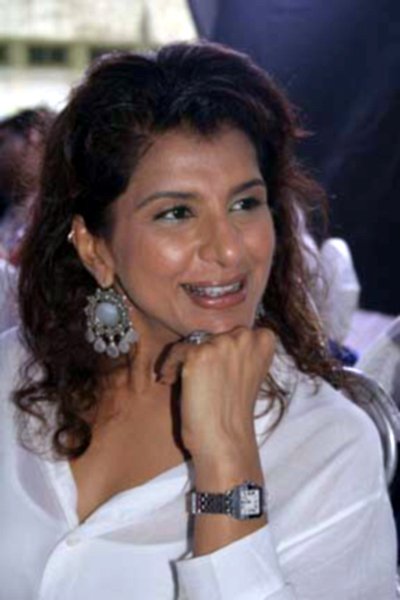 Anita Raaj in the Launch of 24x7 Bombay Saloon Unisex
