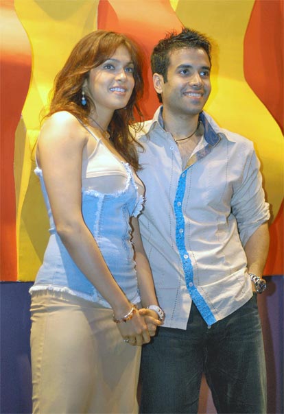 Isha Koppikar and Tusshar