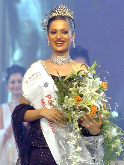 Winner of the Pond's Femina Miss India 2005 Universe Amrita Thapar