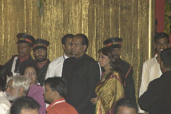 Ashutosh Gowarikar and Sunita at Aishwarya Abhishek Wedding