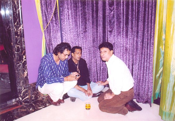 Vishwajeet Pradhan, Mukesh Tiwari & Tigmanshu Dhulia at Success Celebration Party of Yahaan