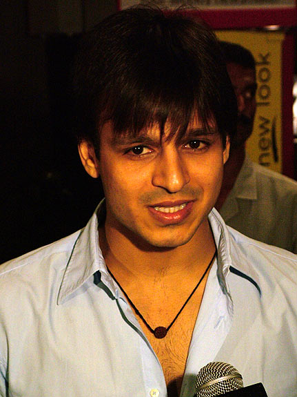 Vivek Oberoi in the Premiere of Waqt