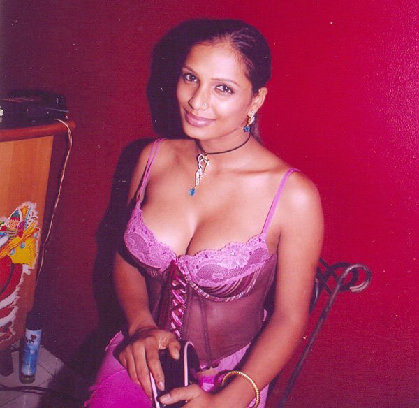Naina Dhariwal