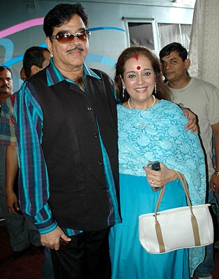Shatrughan Singh with his wife