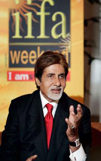 Amitabh Bachchan in Netherlands to announce IIFA awards