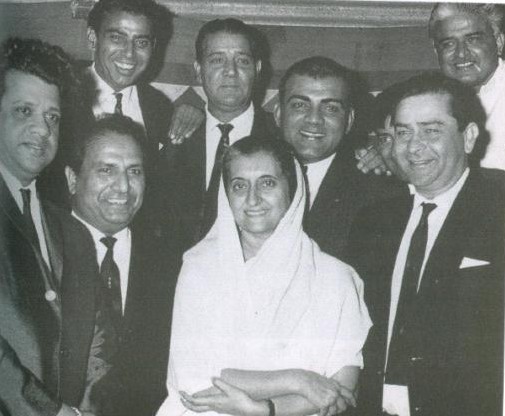 shankar jaikishan and artists with indira gandhi