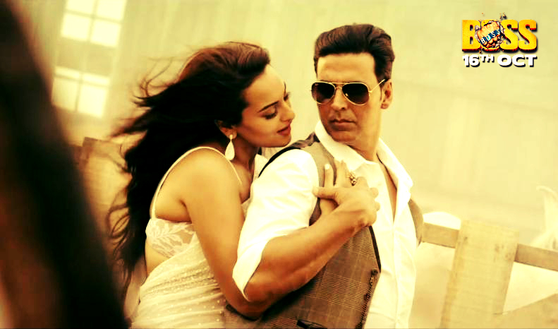 Akshay Kumar, Sonakshi Sinha in Har Kisi Ko song from movie Boss