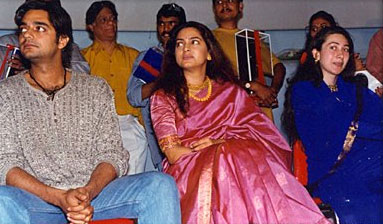 Karishma Kapoor and Chandrachur Singh, Juhi Chawla