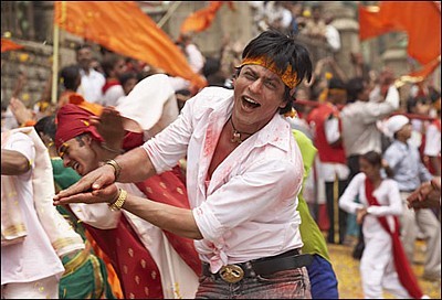 SRK in Don - Kaike paan banaraswala