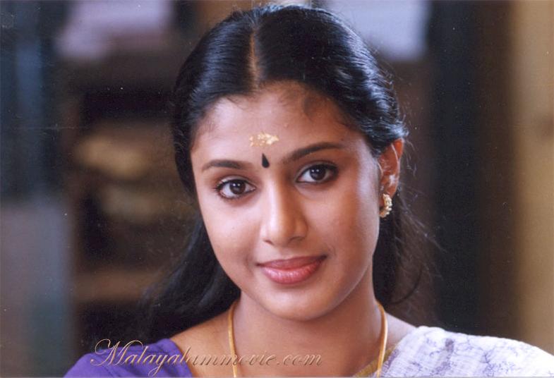 Samyukta Varma / Most Viewed Bollywood Photos - Bollywood Photos