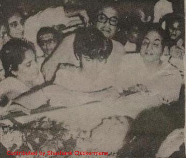 Mukesh's funeral - Kishore and Mohd Rafi (Contributed by Shashank Chickermane)