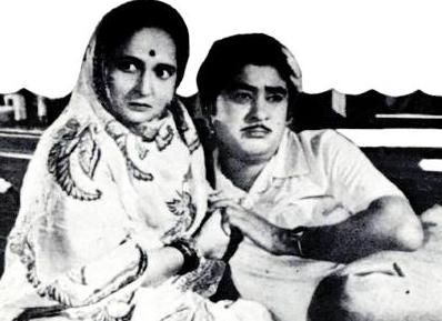 Kishorekumar with Leela Mishra in the film