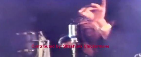 Kishoreda singing in a concert