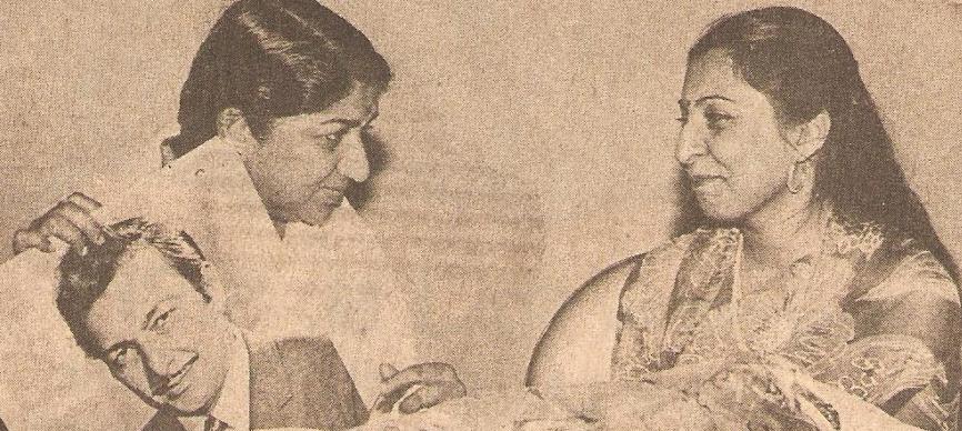 Lata with Madanmohan's daughter in a function 