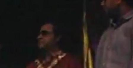 Kishorekumar with his son in his last appearance in the stage show