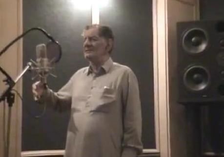 Anand Bakshi recording a song