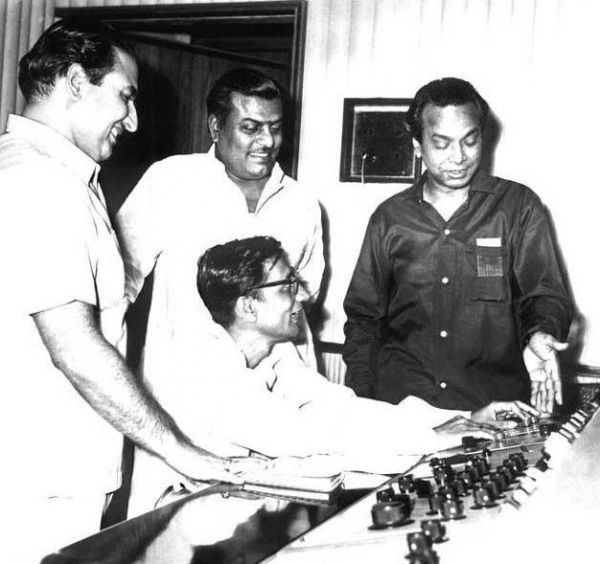 Rafi with Naushad with others in the recording studio