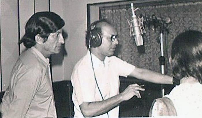 Talat Mohd recording a song