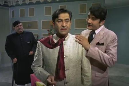Raj Kapoor with Randhir & Prithviraj Kapoor in the film 'Kal Aaj Aur Kal' 