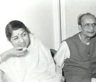 Lata with Pt Narendra Sharma