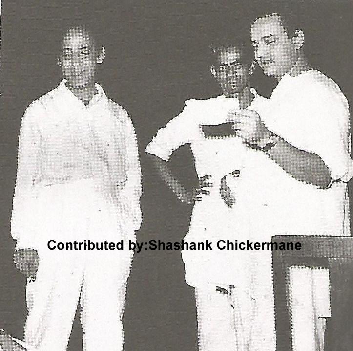 Mukesh with Rajendra Krishnan & others
