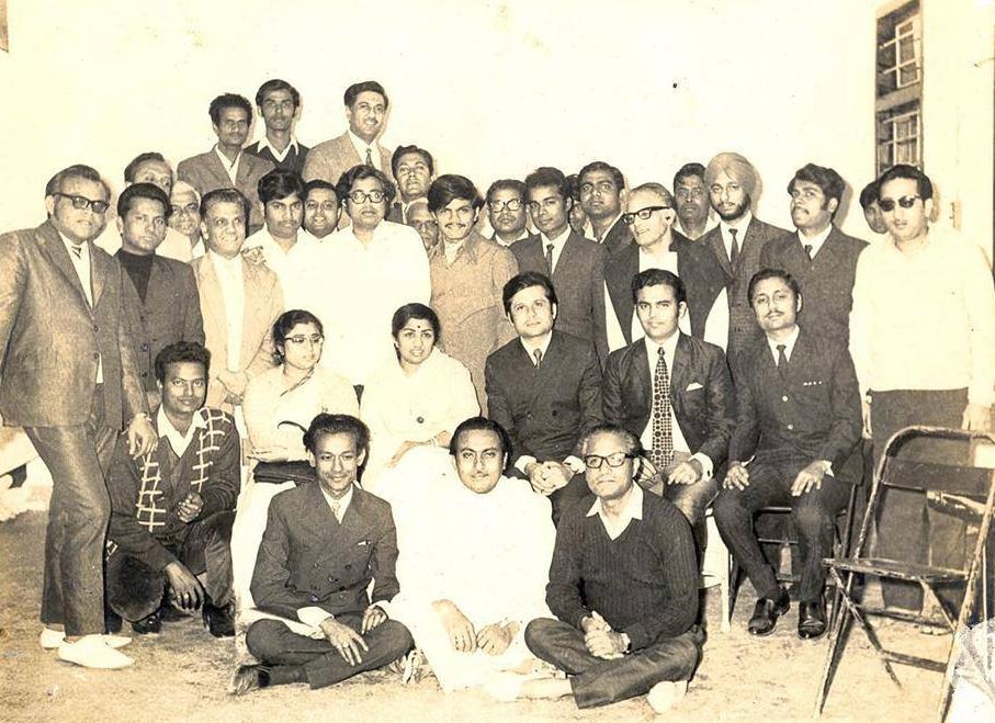 Lata, Usha M, Manhar Udhas & others