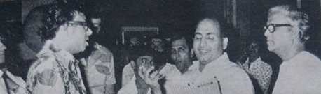 Mohd Rafi rehearsal a song with RD Burman & others in the recording studio