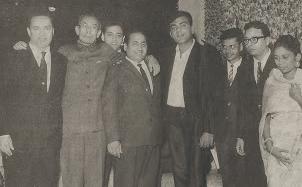 Mohd Rafi with Mukesh, SDBurman, Mehmood and others