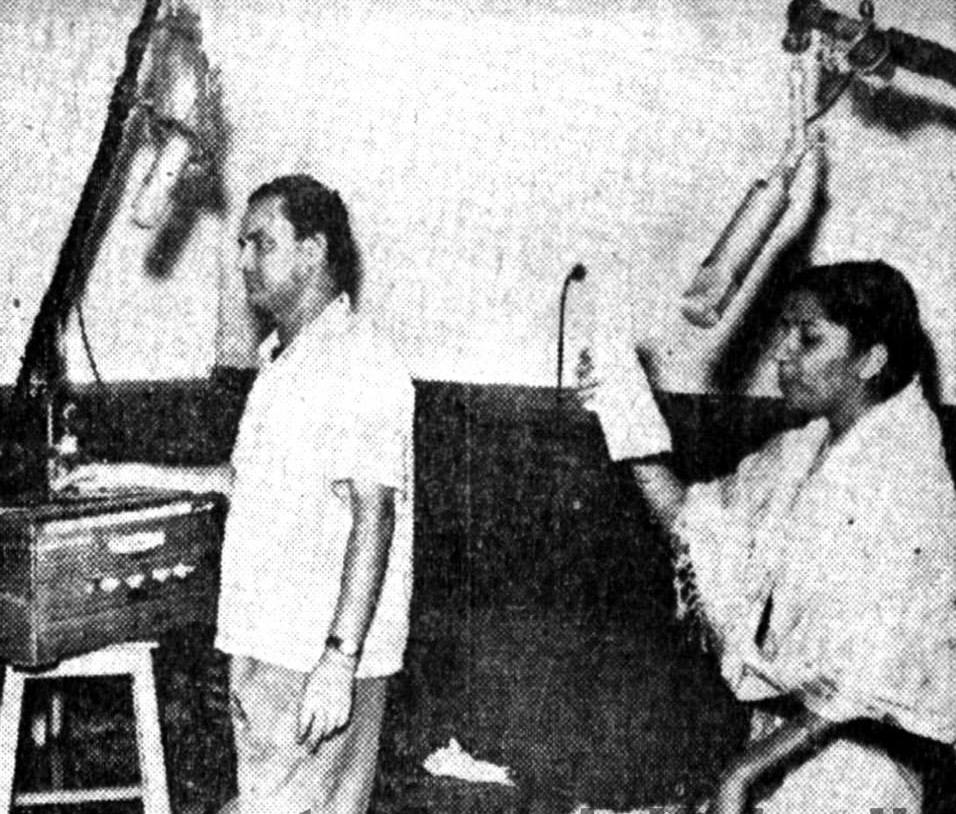 Mukesh with lata recording a duet song in the recording studio